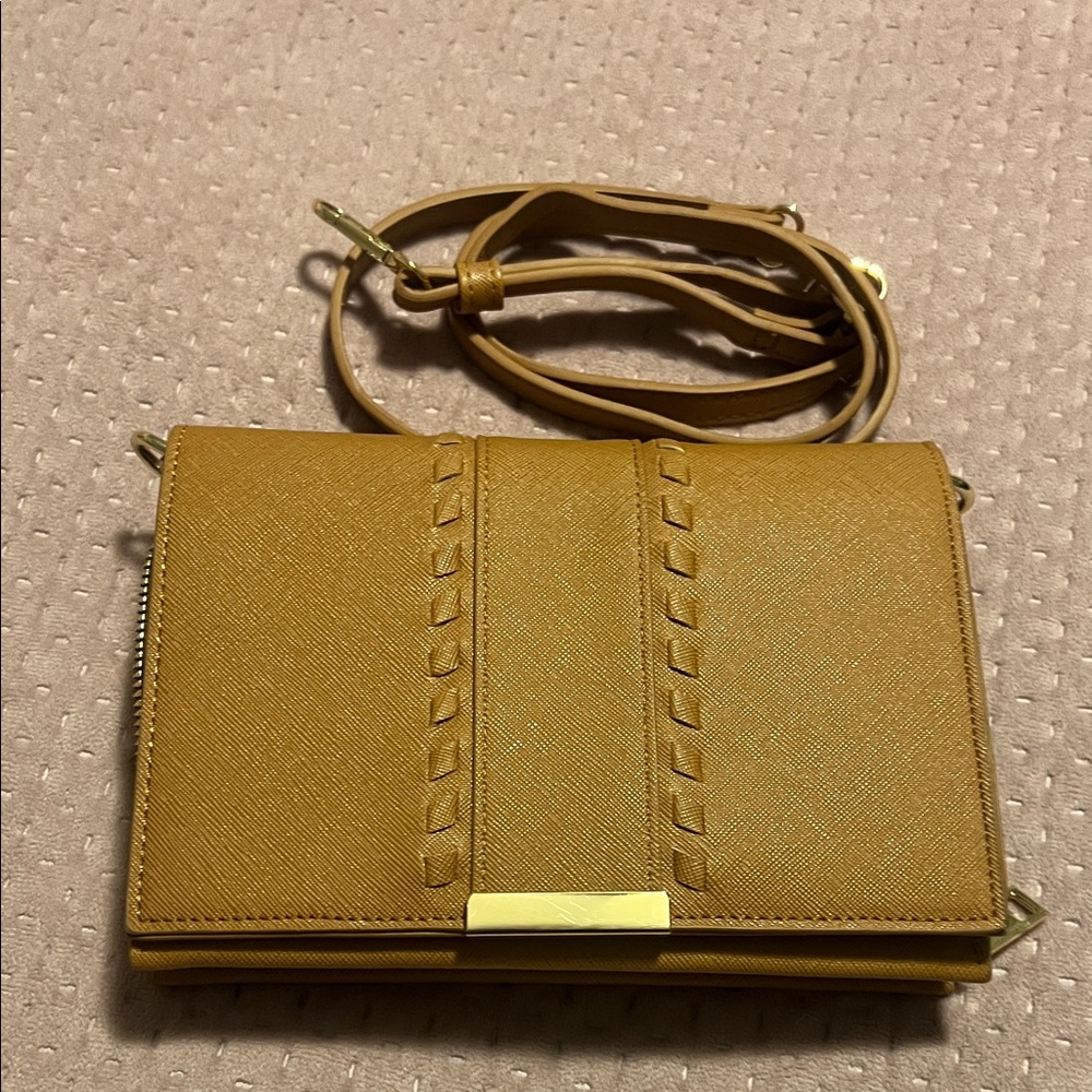 Elegant Tan Women's Bag